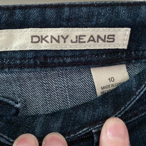 DKNY jeans - Picture 2 of 3